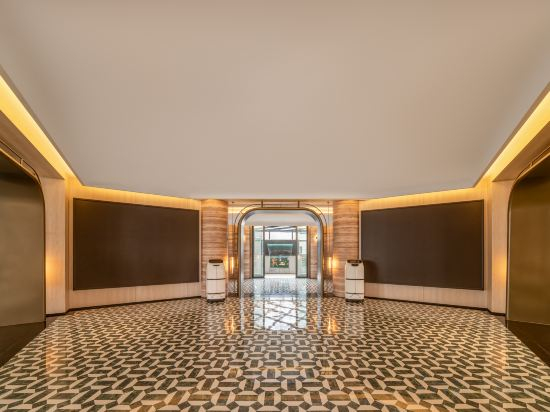 Hotel Interior/Public Areas