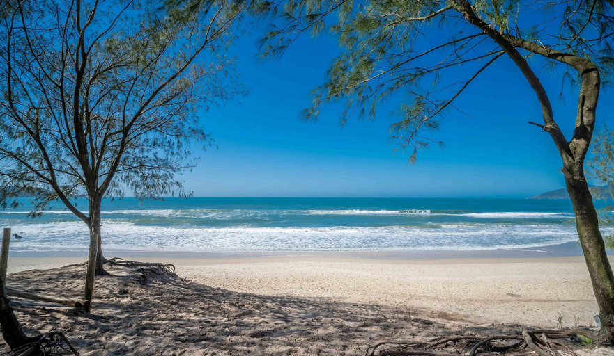 Beach 2, Studio w/ Balcony 10 m From the Beach Aar0303, Florianopolis