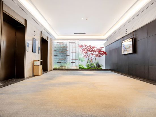 Hotel Interior/Public Areas