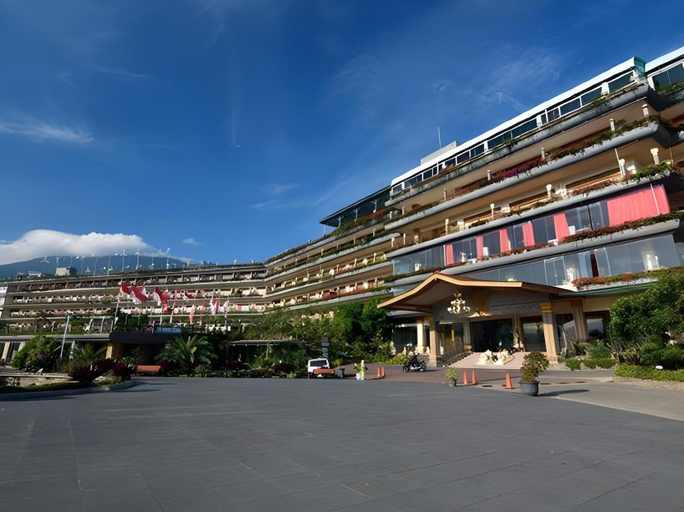 Exterior & Views 1, Seruni Hotel Gunung Salak, Bogor