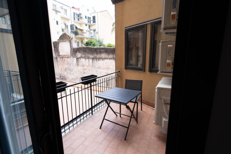 Balcony 3, Charming Catania Apartment With Private Entrance and Balcony, Catania