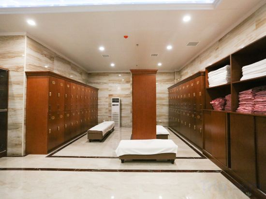 Hotel Interior/Public Areas