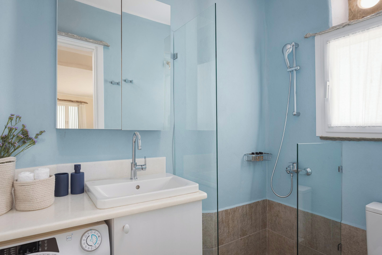 Bathroom 4, Morfes Luxury Apartments, South Aegean