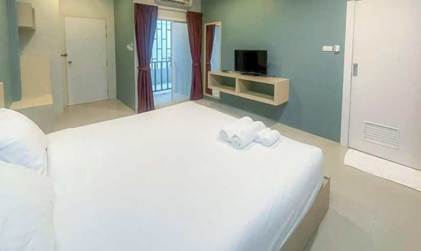 Bedroom 2, Hop On Phuket, Phuket Island