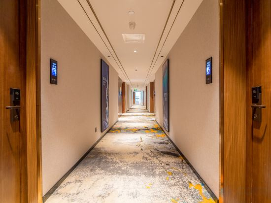 Hotel Interior/Public Areas