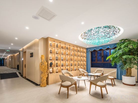 Hotel Interior/Public Areas 5, Holiday Inn (Yining Liuxing Street & Yili Normal University), Ili Kazakh