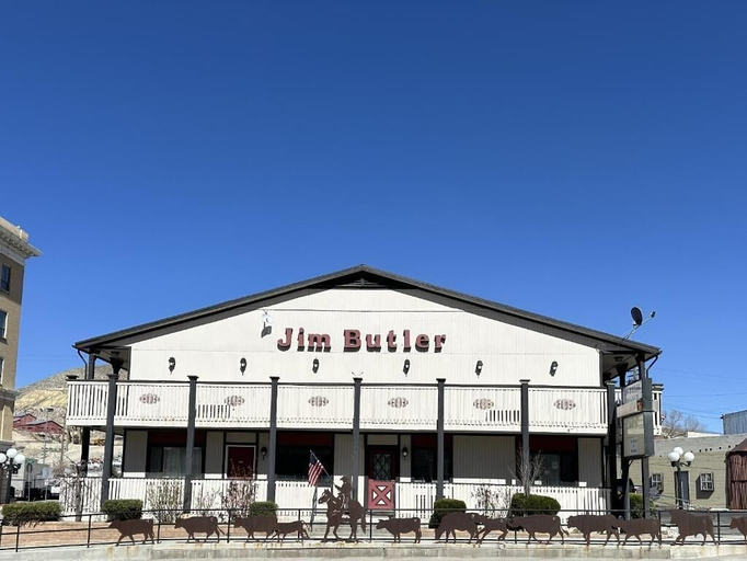 Exterior 4, Jim Butler Suites, Nye