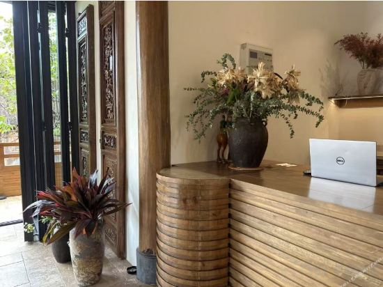 Hotel Interior/Public Areas
