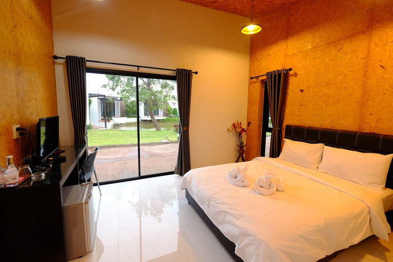 Bedroom 2, N&C Resort, Phang Khon