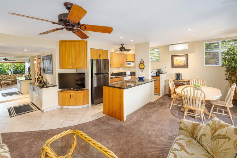 Interior 5, Hale Hui Kai 202 - Keawakapu Beach, Garden Views, Steps to the Beach, Split AC!, Maui