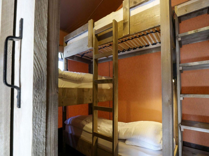 Room 2, Ijsselmeer Glamping Stay for 5, Enkhuizen