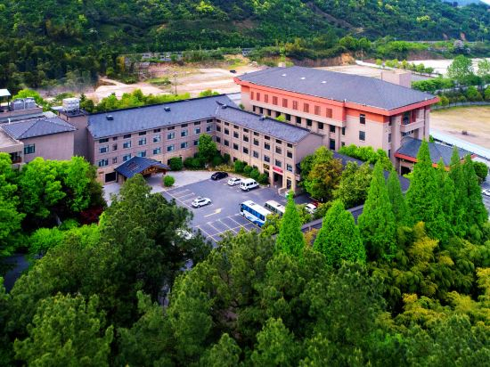 Hotel Exterior 5, ZhongNan Resort Hotel, Huzhou