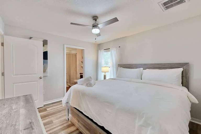 Bedroom 3, Brooksville Retreat! 3 Bed, 2 Bath!, Hernando