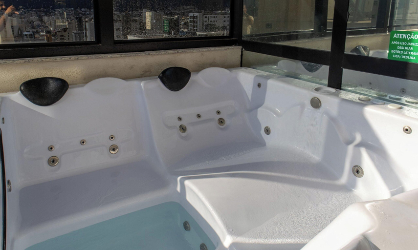 Outdoor spa tub, Your Complete Stay With Pool and gym in Pocos de Caldas - NGO, Poços de Caldas