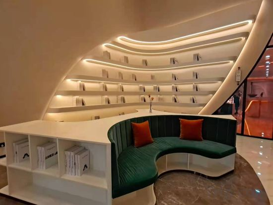 Hotel Interior/Public Areas