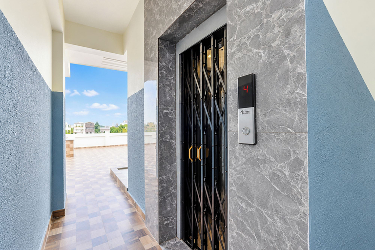 Elevator 5, FabHotel Waah Homestay Luxury Rooms, Warangal