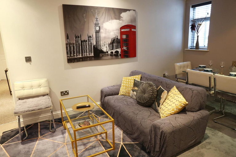 Others 1, Apartment Sleeps 4 With Walk-in Shower, Birmingham