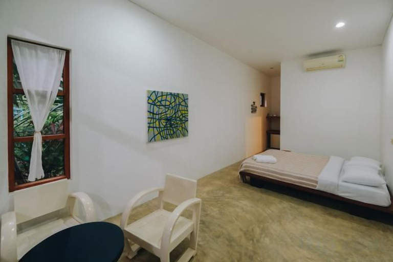 Room 2, Loogmai Guesthouse, Chiang Khan