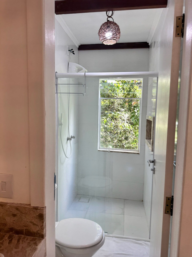 Bathroom 4, Chalés Mata da Praia Corumbau, Prado