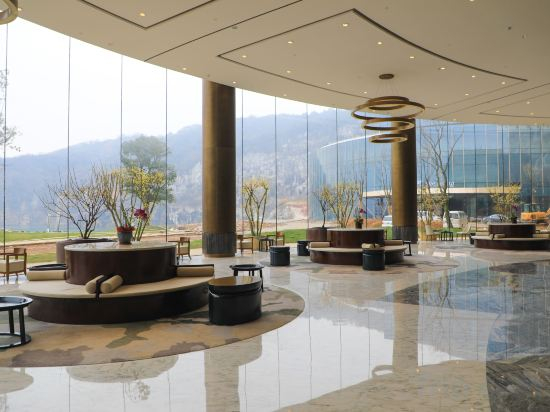 Hotel Interior/Public Areas