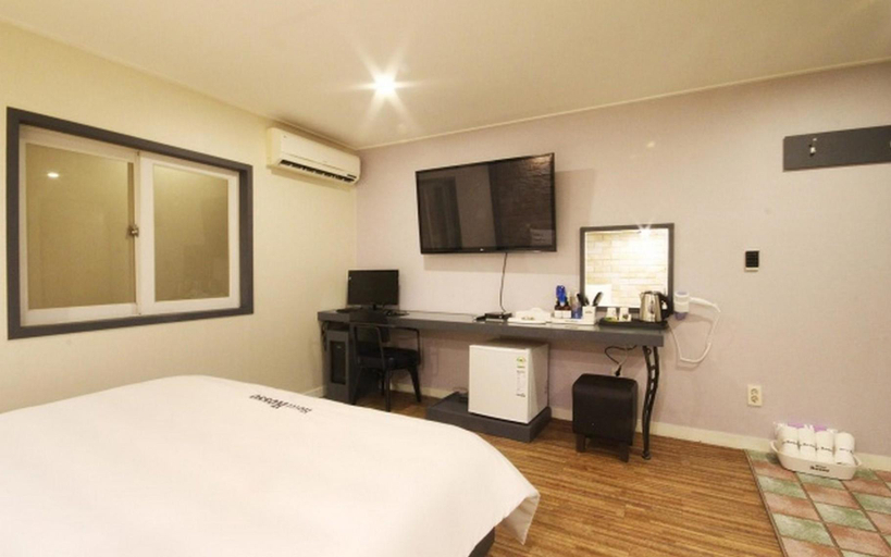 Bedroom 3, Busan Goejeong Rosso, Saha