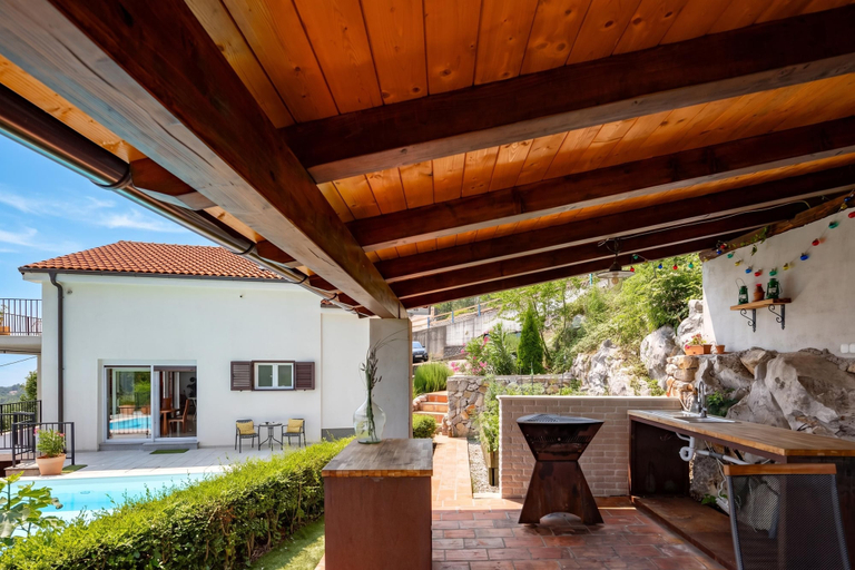 BBQ/picnic area, Panoramic Holiday Home Kvarner: Pool & Sea View, Opatija/Veprinac