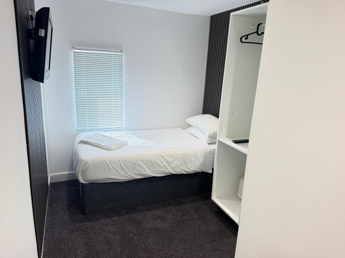 Bedroom 2, The Fulwich Hotel, Kent