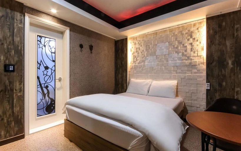 Bedroom 2, Gyeongsan Angel, Dong