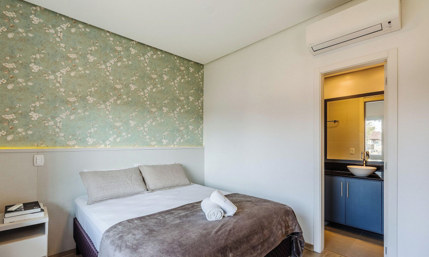 Room 3, Beautiful Apartment With Heated Pool Cap0302, Gramado