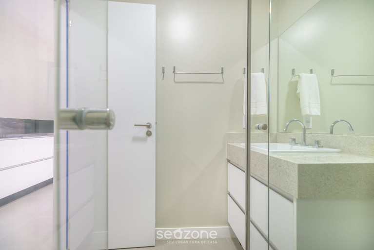 Bathroom, Charming Studio With Sea View in Downtown Tvt1008, Florianopolis