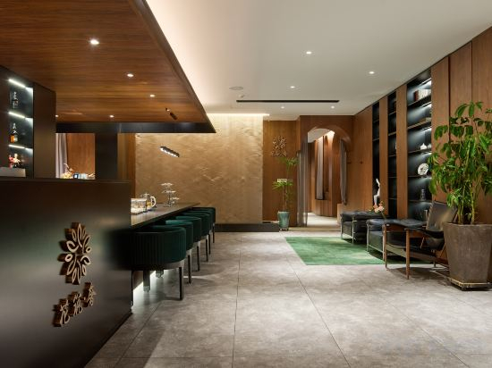Hotel Interior/Public Areas