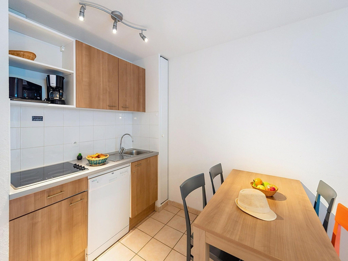Private kitchen 2, Comfy Duplex Cottage in Saumur, Maine-et-Loire