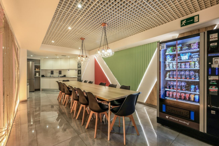 Food & Drinks 5, Password to Madrid Moncloa (Self Check in), Madrid