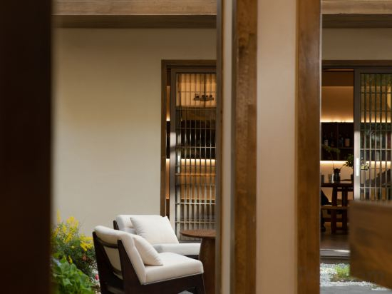 Hotel Interior/Public Areas