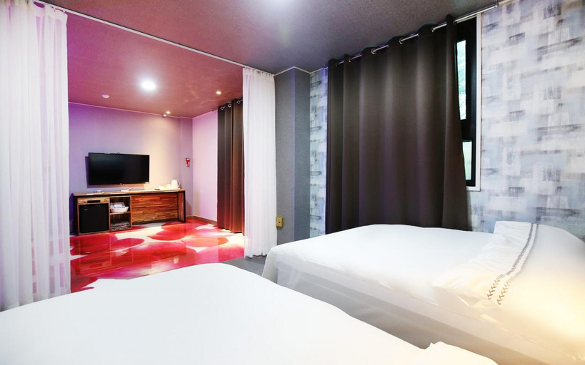 Bedroom 2, Jecheon Cheongpung Bali Hotel, Jecheon