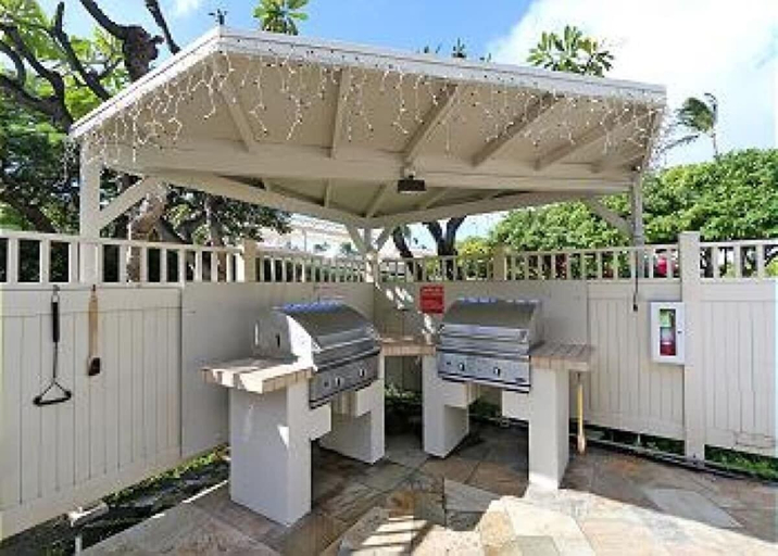 BBQ/picnic area, Cozy Condo Near Beach w Ocean View Pool - Kihei Akahi C616, Maui