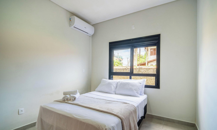 Room 2, Apt w/ BBQ & Balcony in Ingleses Sjs0009, Florianopolis