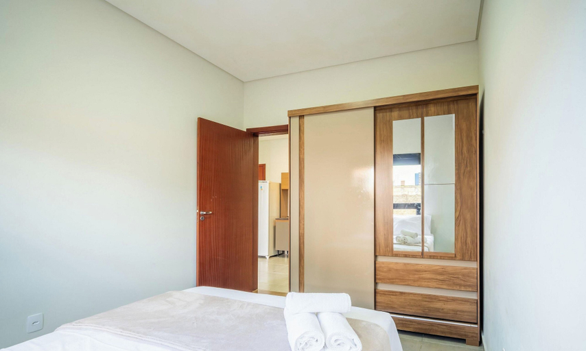Room 5, Apt w/ BBQ & Balcony in Ingleses Sjs0009, Florianopolis