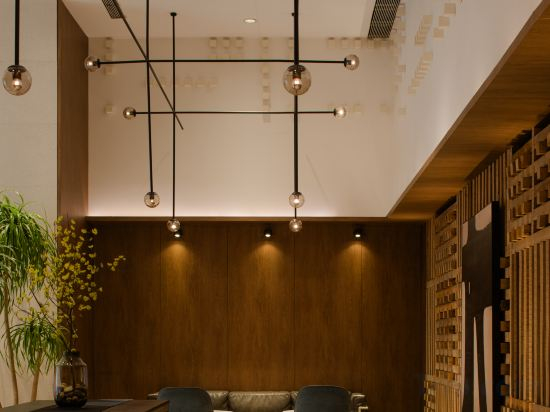 Hotel Interior/Public Areas