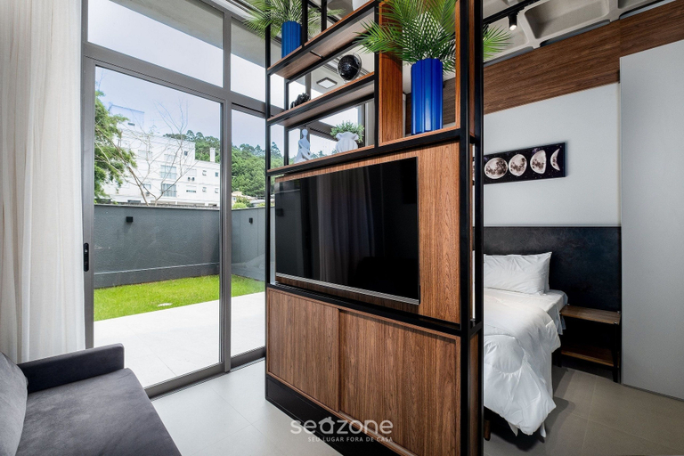 Room 2, Modern Studio 750m From Canas Beach Tps108, Florianopolis
