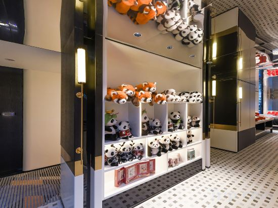 Hotel Interior/Public Areas