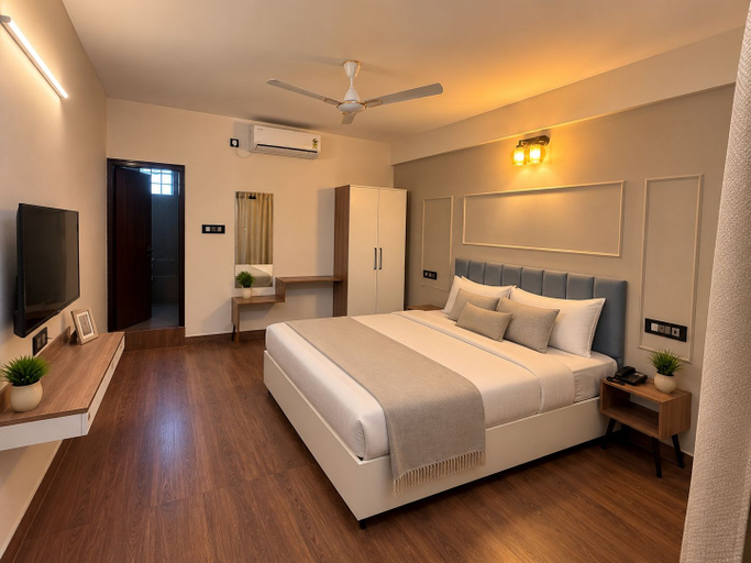 Room 5, Petals Suites & Hotels, Bangalore