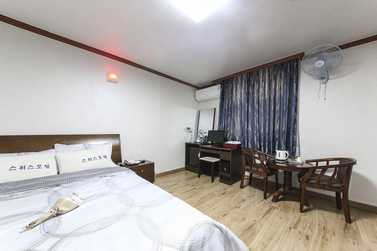 Bedroom 2, Gunsan Switzerland, Gunsan