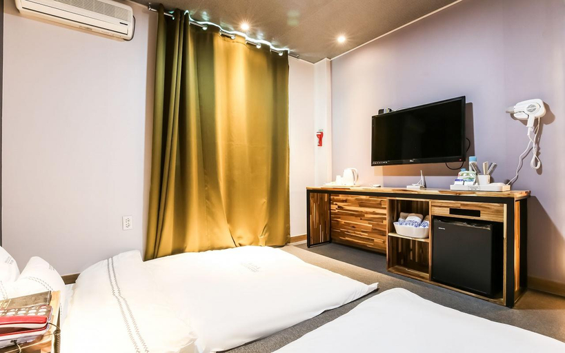 Bedroom 3, Jecheon Cheongpung Bali Hotel, Jecheon