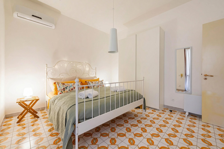 Room 4, Caddipulina Apartment in Gallipoli 200m From Sea, Lecce