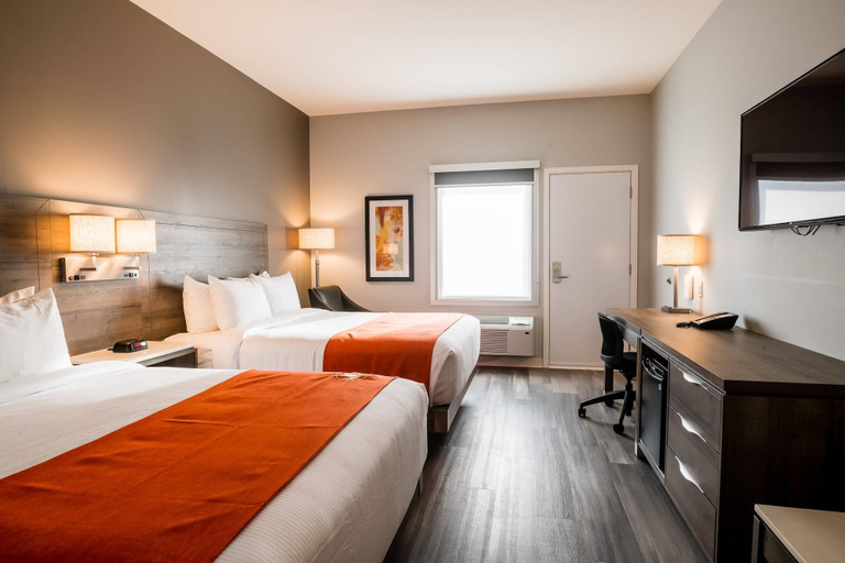 Room 4, Amsterdam Inn & Suites Grand Falls, an Ascend Collection Hotel, Victoria