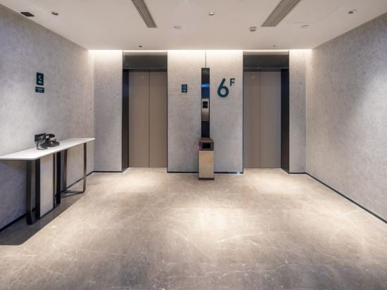 Hotel Interior/Public Areas 3, Atour Hotel Qingdao May Fourth Square Hong Kong Middle Road, Qingdao