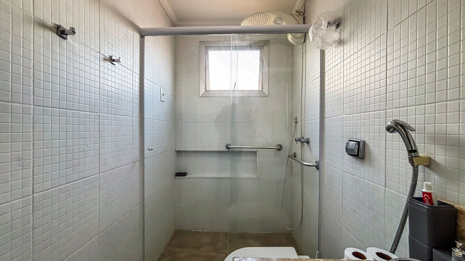 Bathroom 2, SHB Cobertura e Piscina Privativa, Guarujá