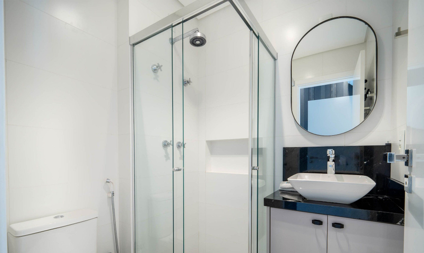Bathroom, Apt With Balcony and Barbecue in Jurere Ihd0101, Florianopolis