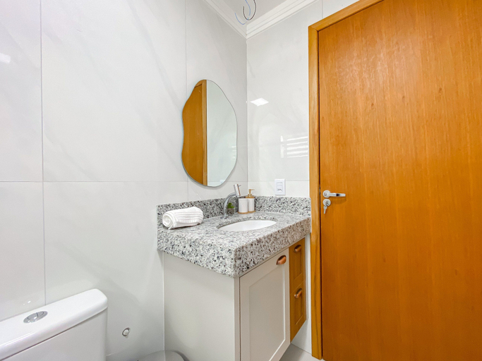 Bathroom 5, Residencial Saint Loius, Porto Seguro